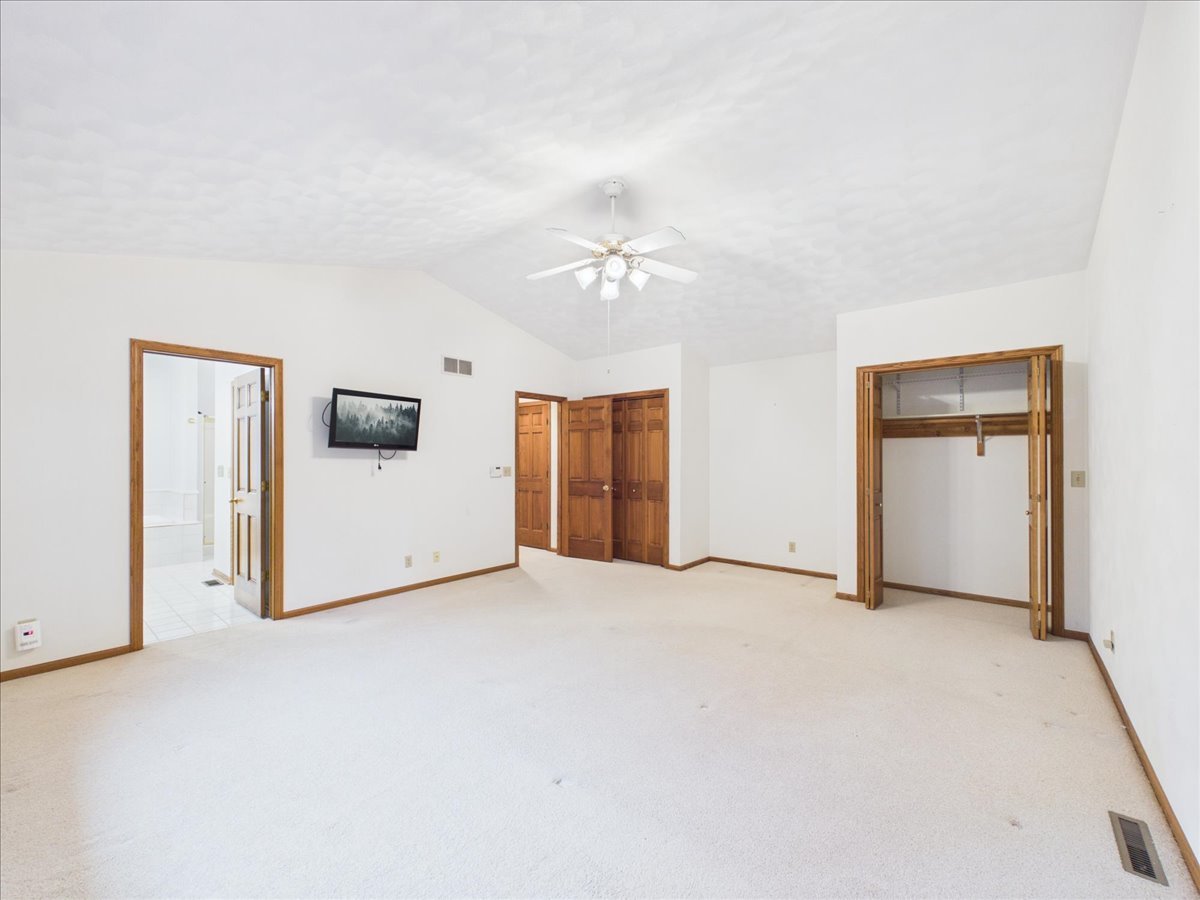 10373 Glen Abbey Close Property Photo 28