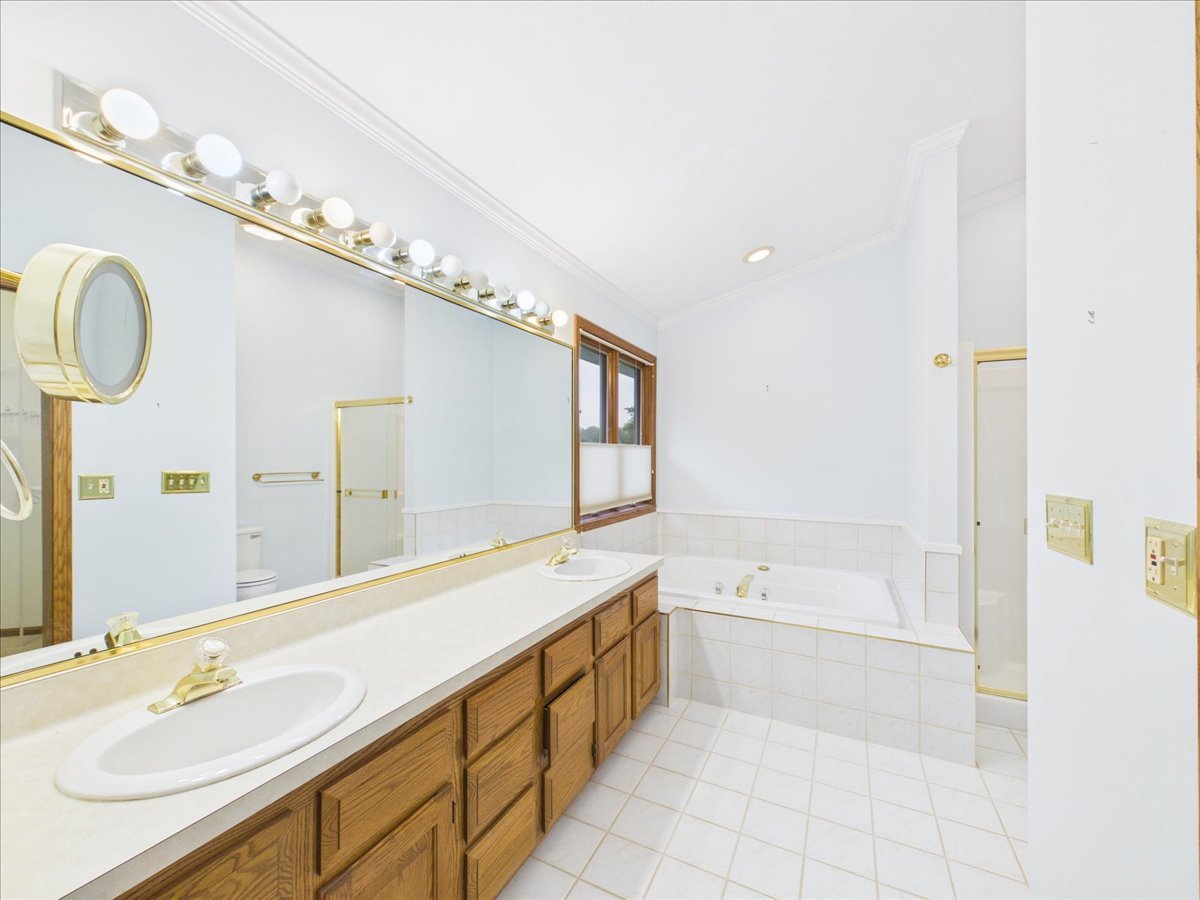 10373 Glen Abbey Close Property Photo 29