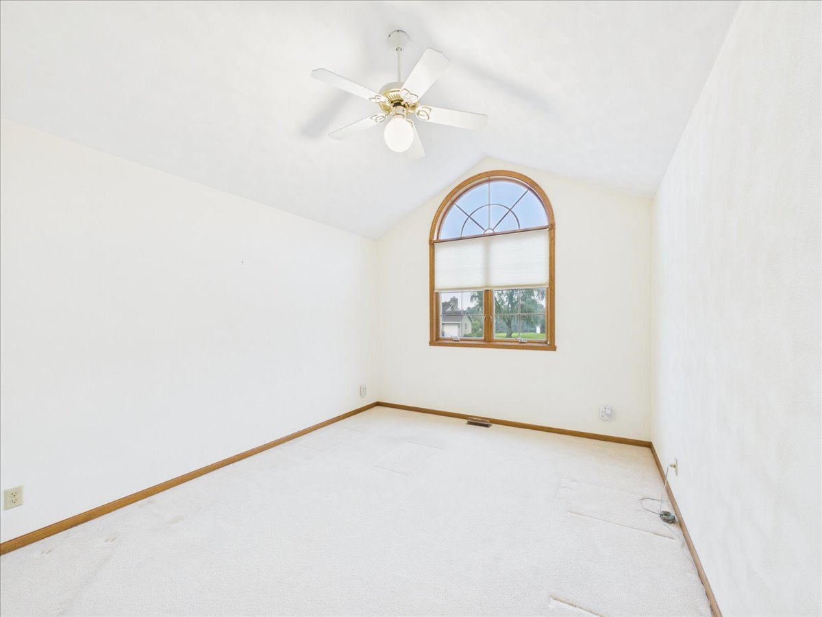 10373 Glen Abbey Close Property Photo 32