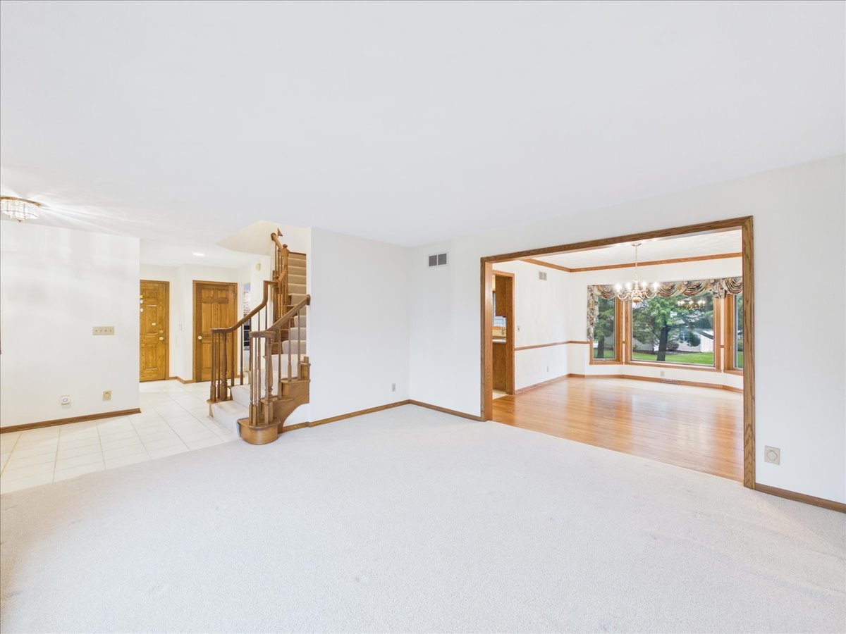 10373 Glen Abbey Close Property Photo 39