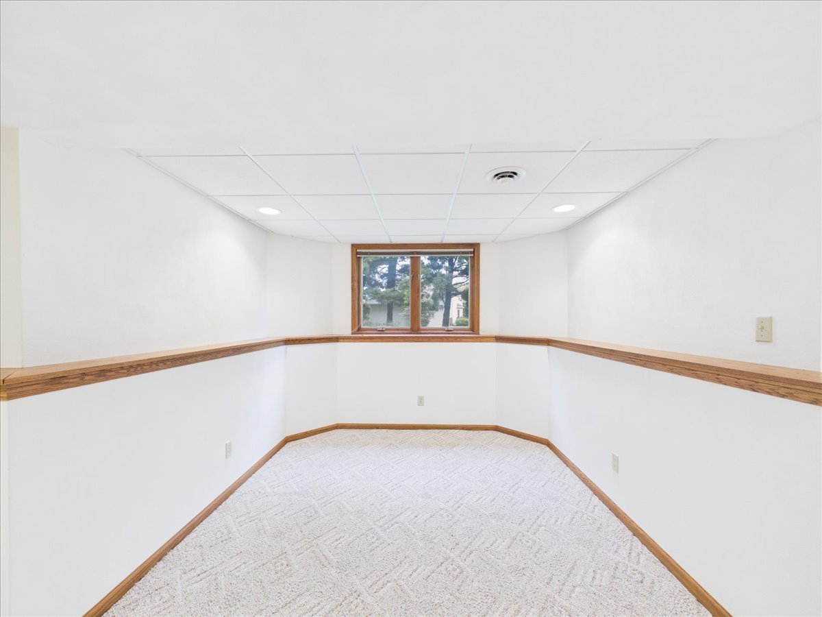 10373 Glen Abbey Close Property Photo 42
