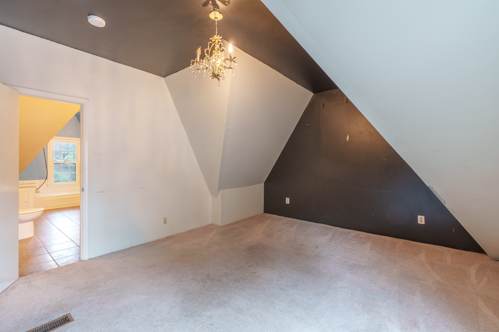 702 N 12th Street Property Photo 19