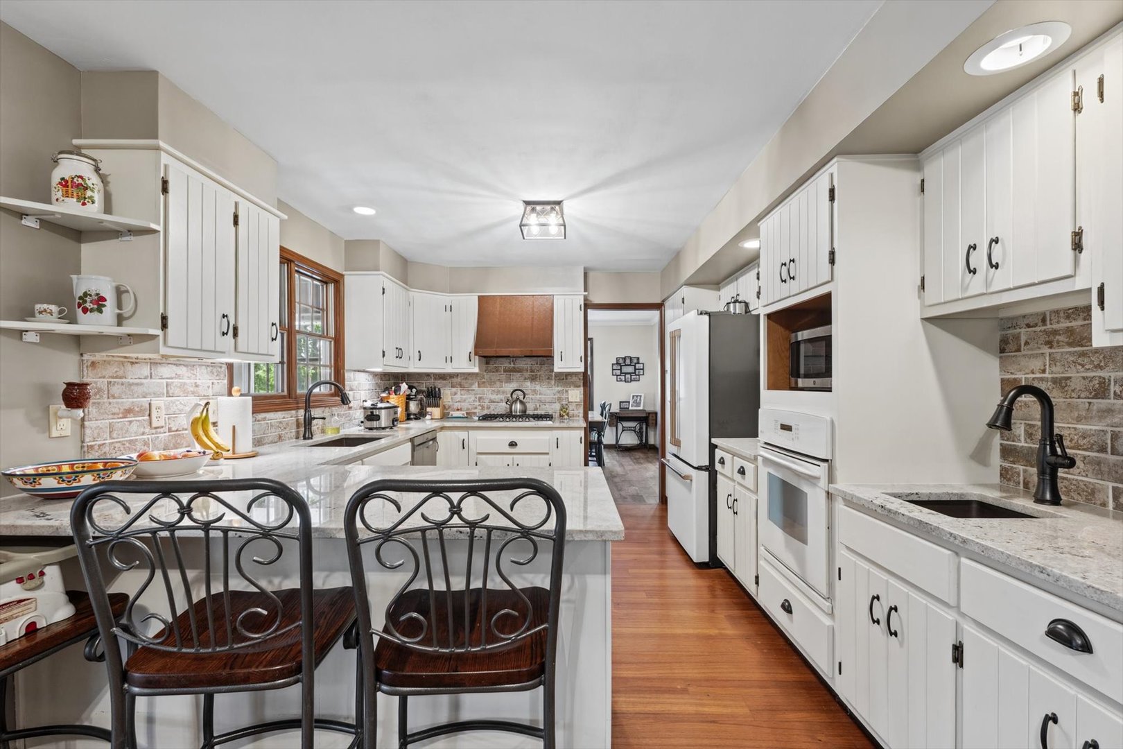 703 Surrey Road Property Photo 17