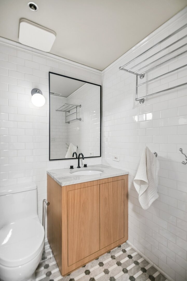 411 W Ontario Street 322 Property Photo 19
