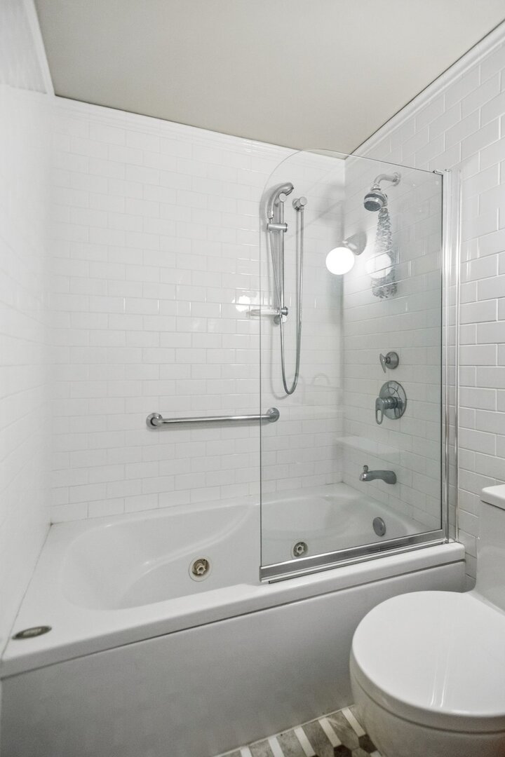 411 W Ontario Street 322 Property Photo 20