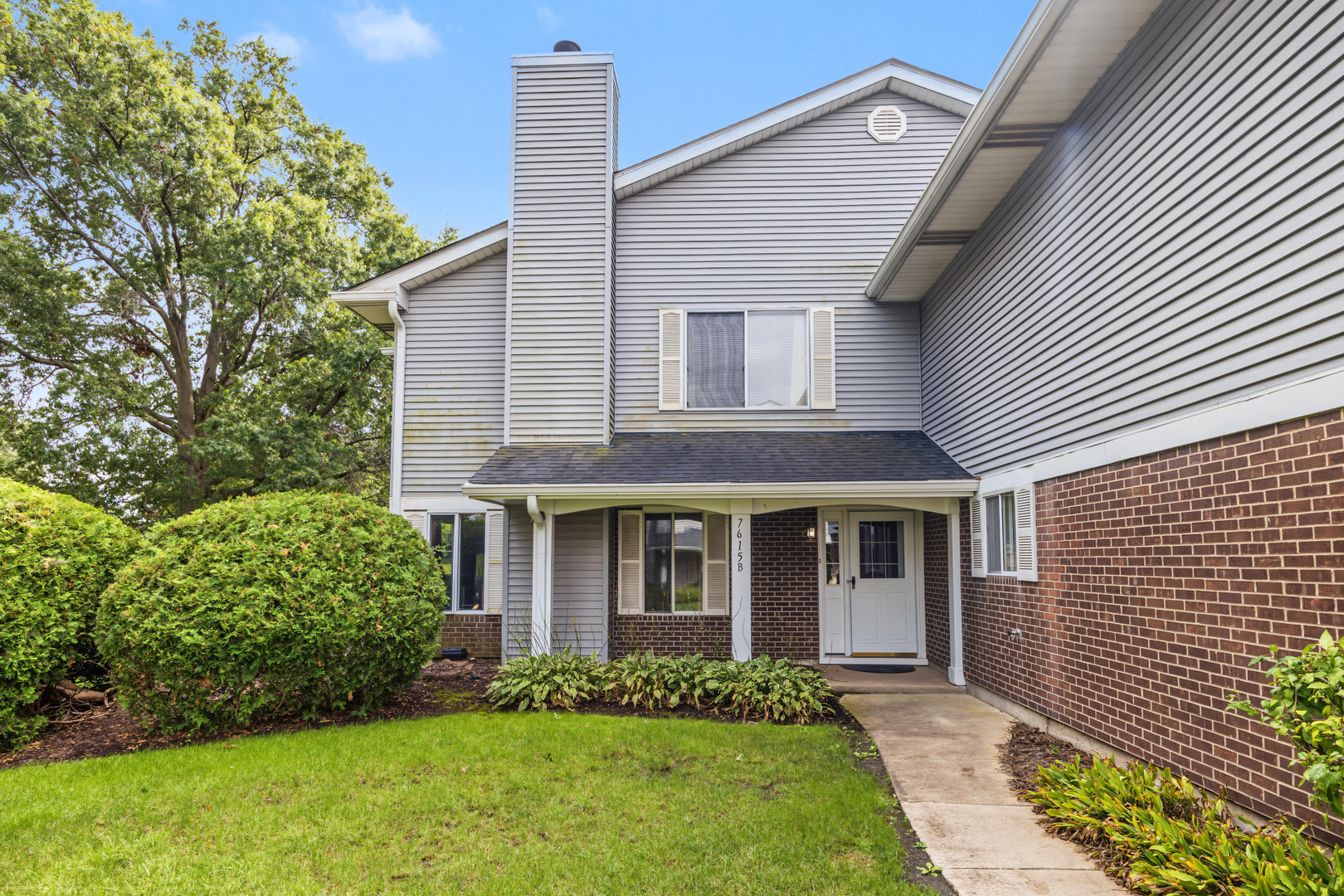 7615 Bristol Court B Property Photo 1