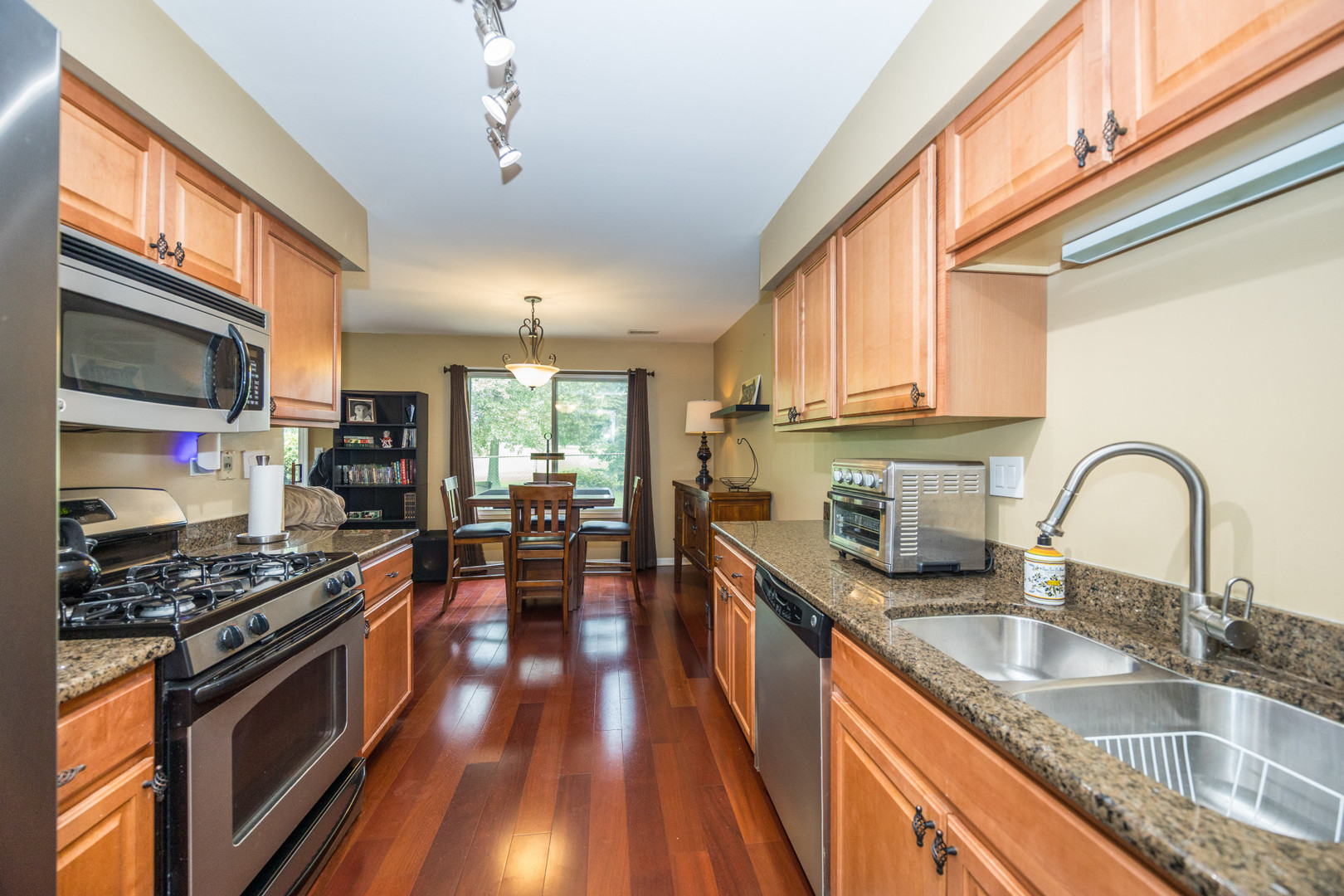7615 Bristol Court B Property Photo 10