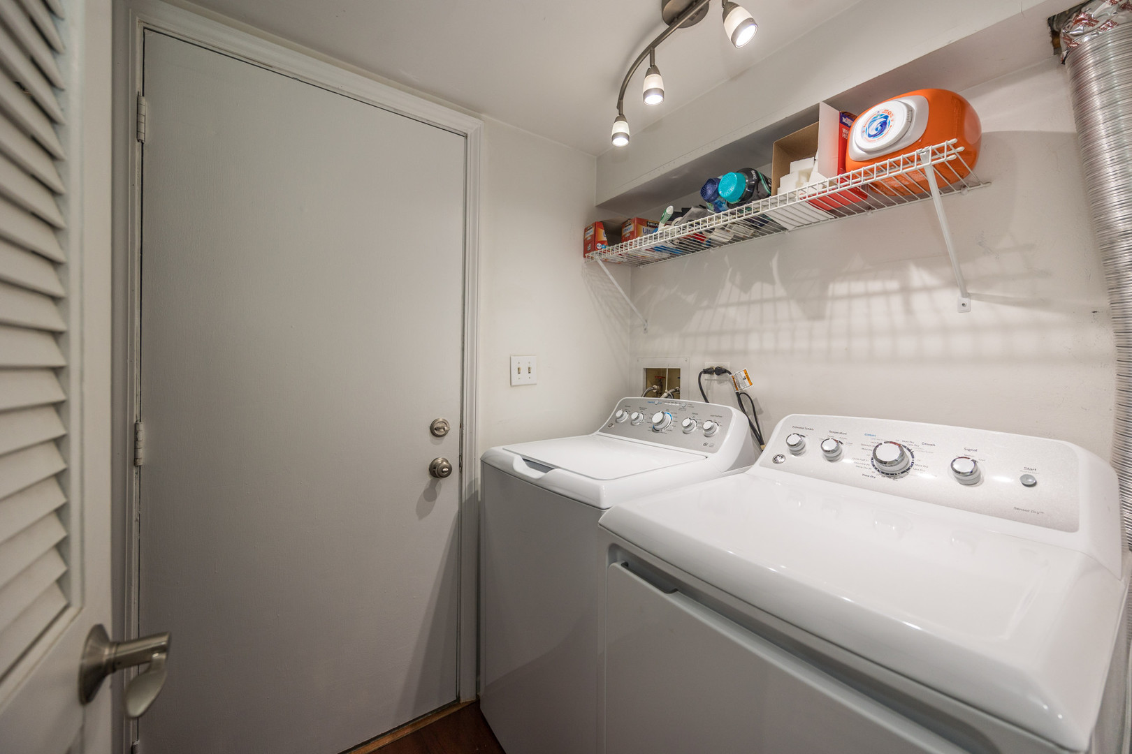 7615 Bristol Court B Property Photo 12