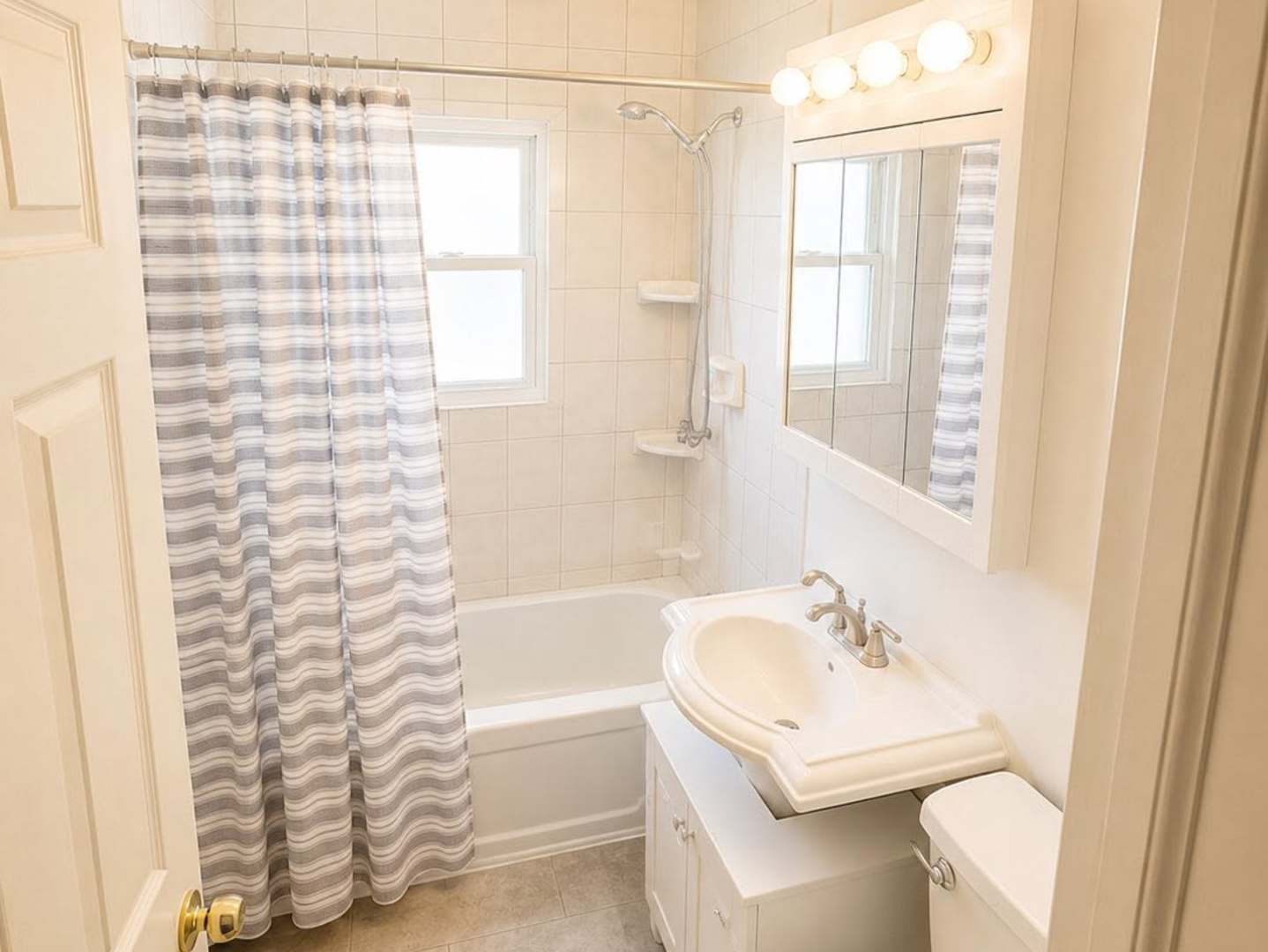 3715 Kemman Avenue Property Photo 10