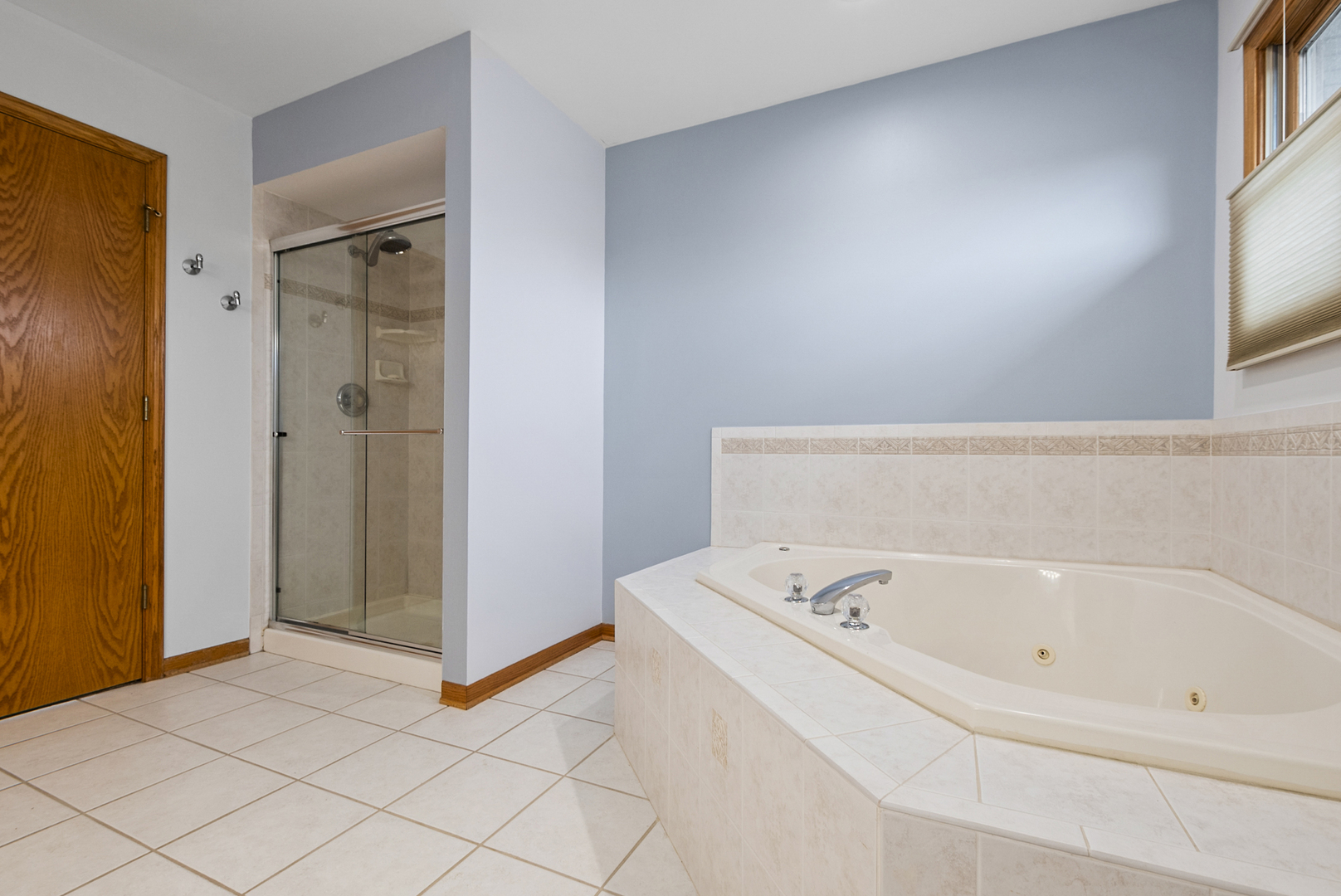 14455 W 147th Street Property Photo 17