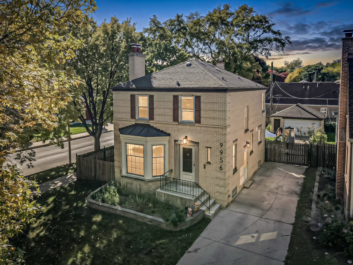 12775318 Property Photo 31