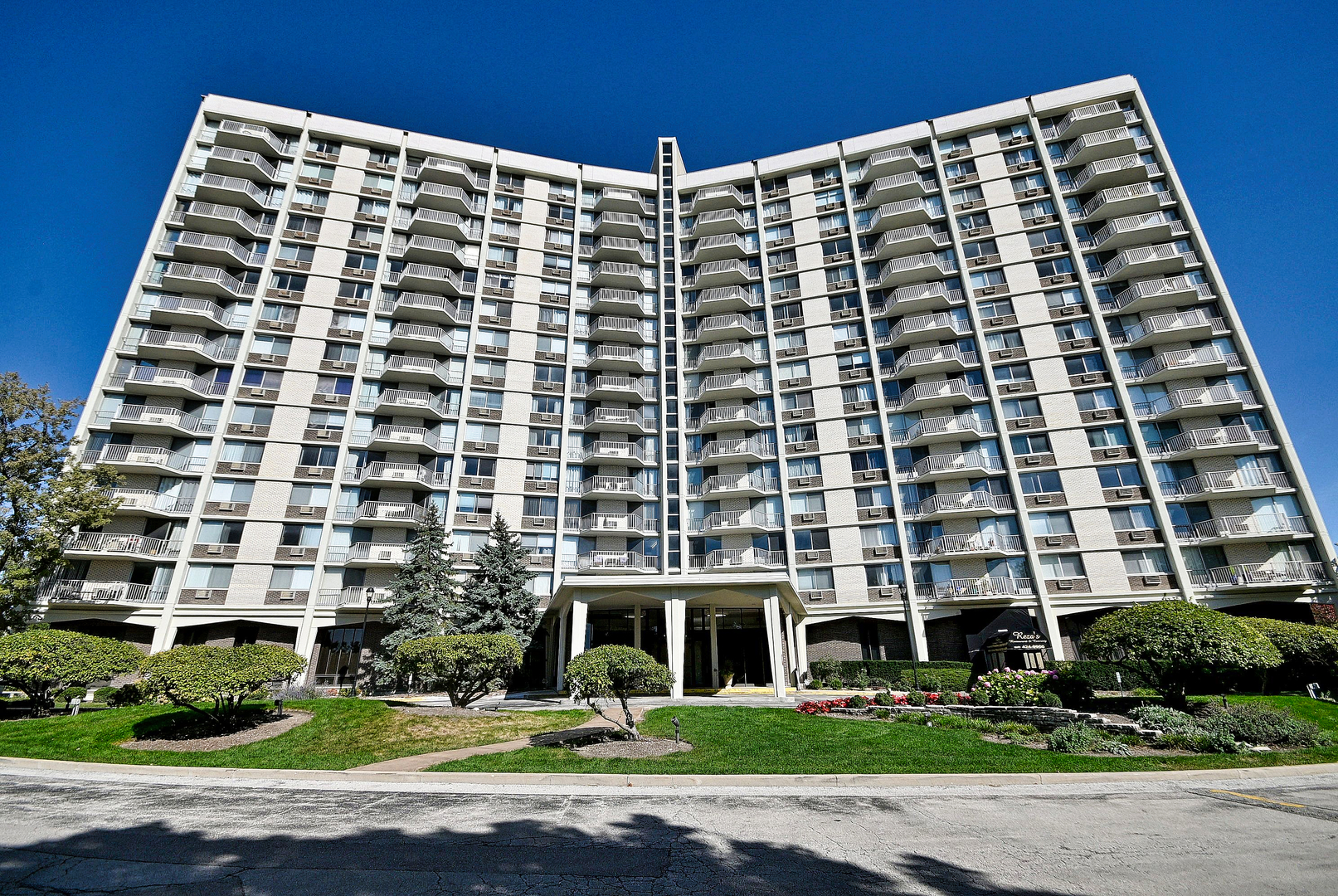 40 N Tower Road 7h Property Photo 1