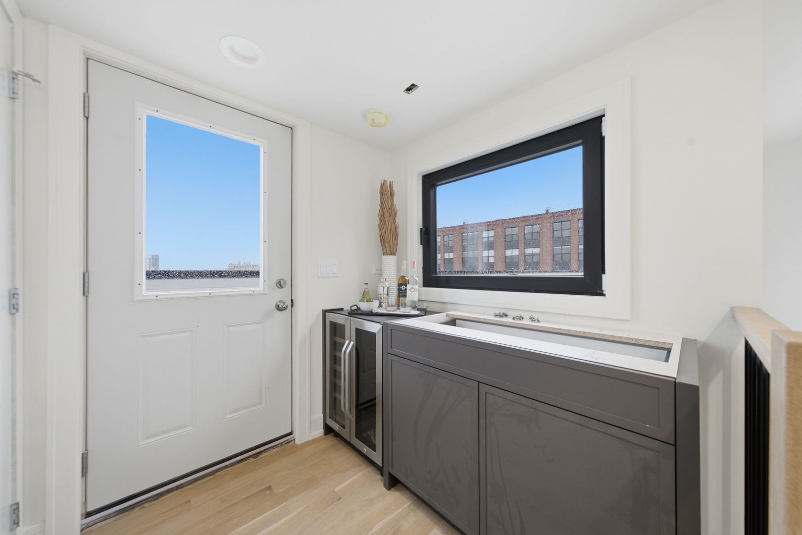 2481 N Milwaukee Avenue 401 Property Photo 18