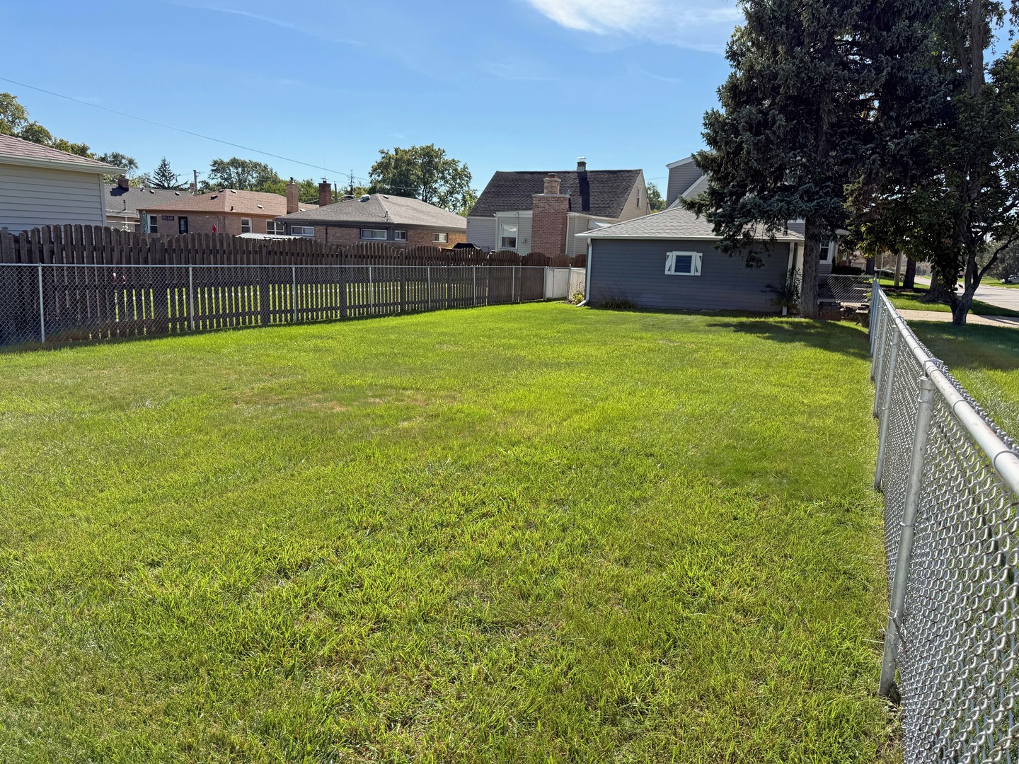 1759 Coolidge Avenue Property Photo 4