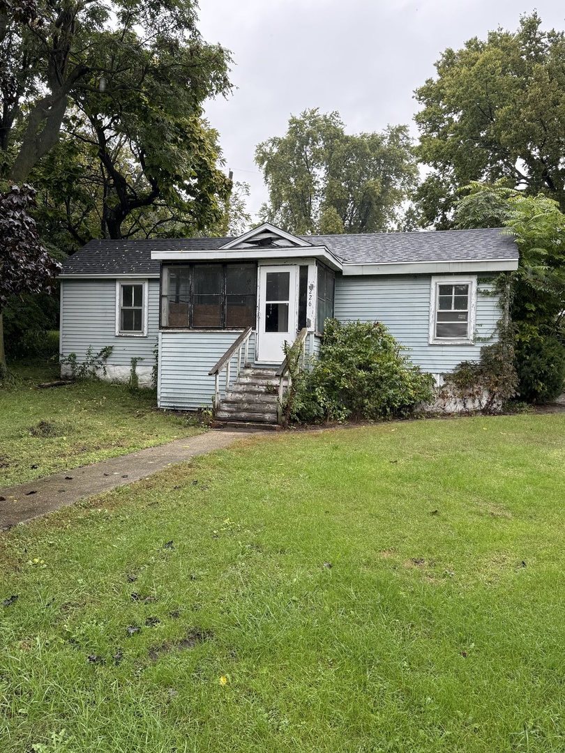 226 W Washington Street Property Photo 1