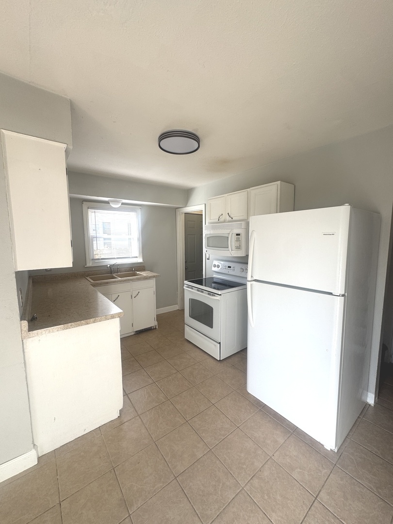 5137 Illinois Street Property Photo 8