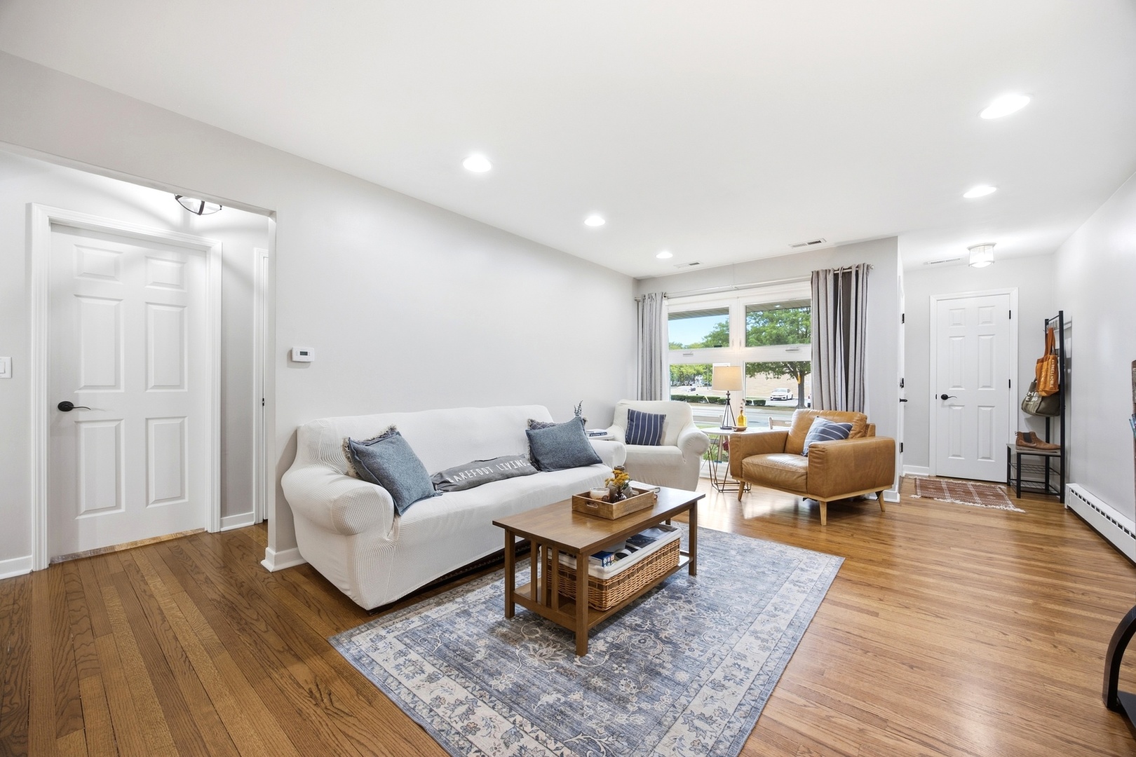 345 E Palatine Road Property Photo 4