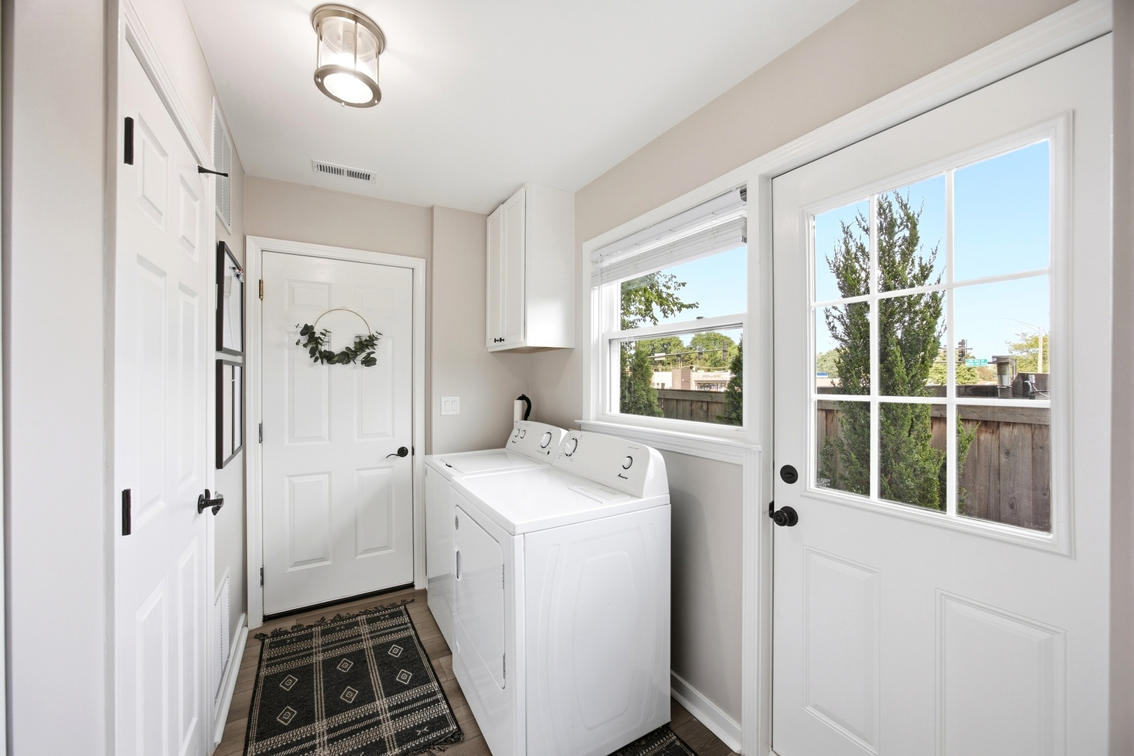 345 E Palatine Road Property Photo 17