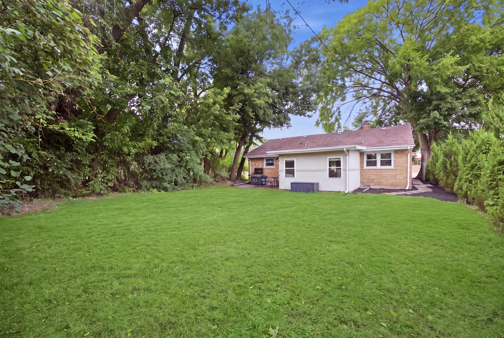 345 E Palatine Road Property Photo 19