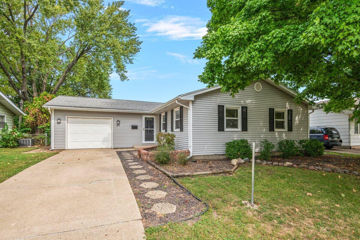 2117 N Keokuk Road Property Photo 1
