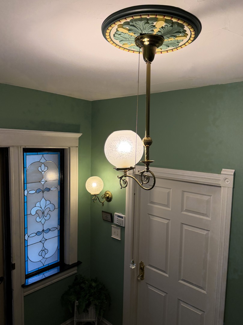 4122 N Kedvale Avenue Property Photo 7