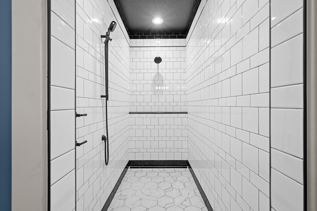 632 Holmes Street Property Photo 15