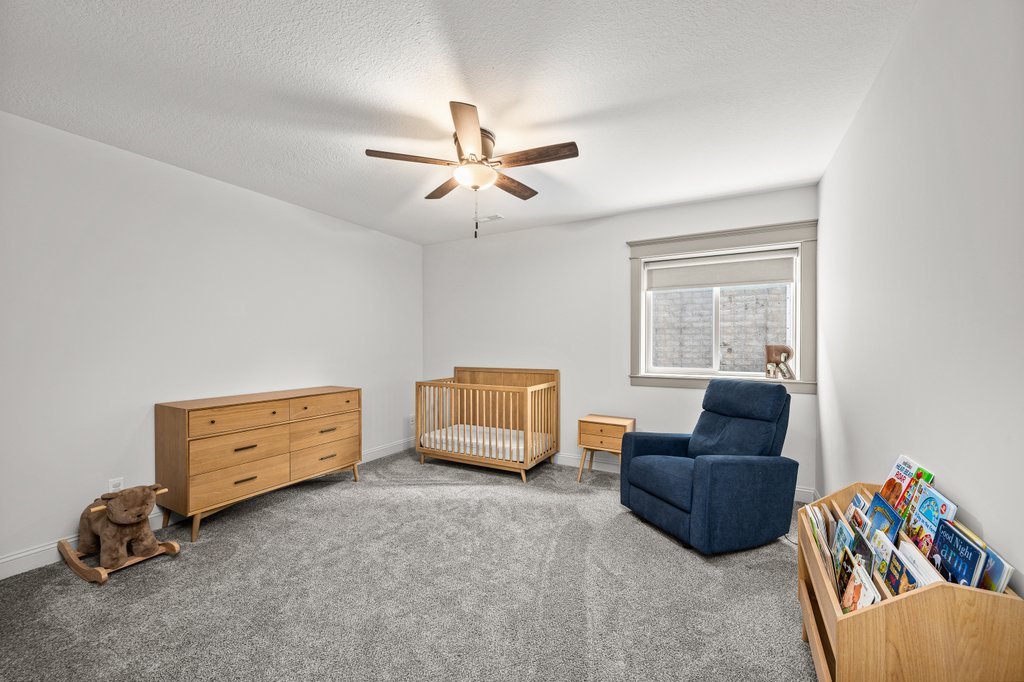 632 Holmes Street Property Photo 26