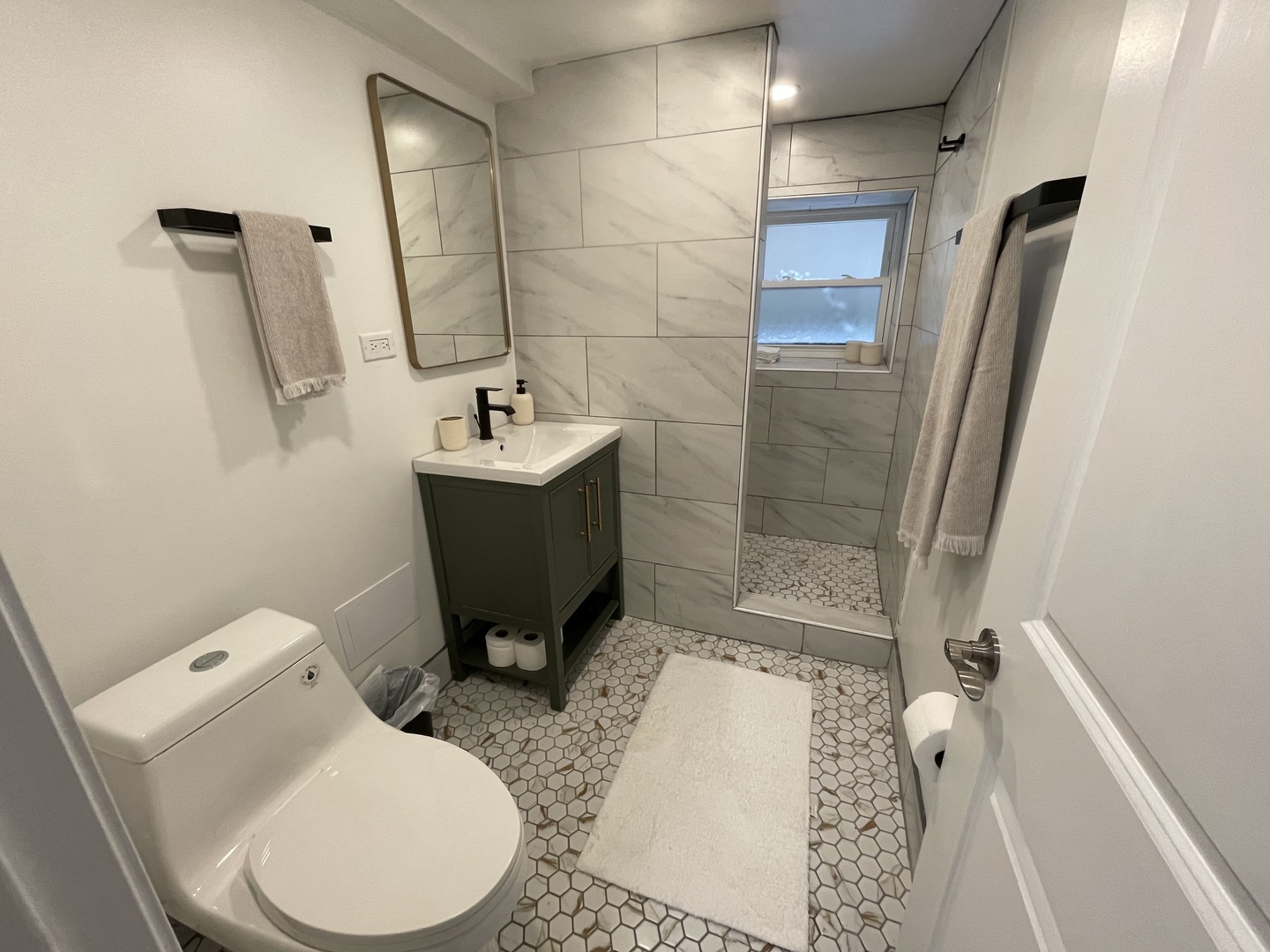 3116 N Damen Avenue G Property Photo 7