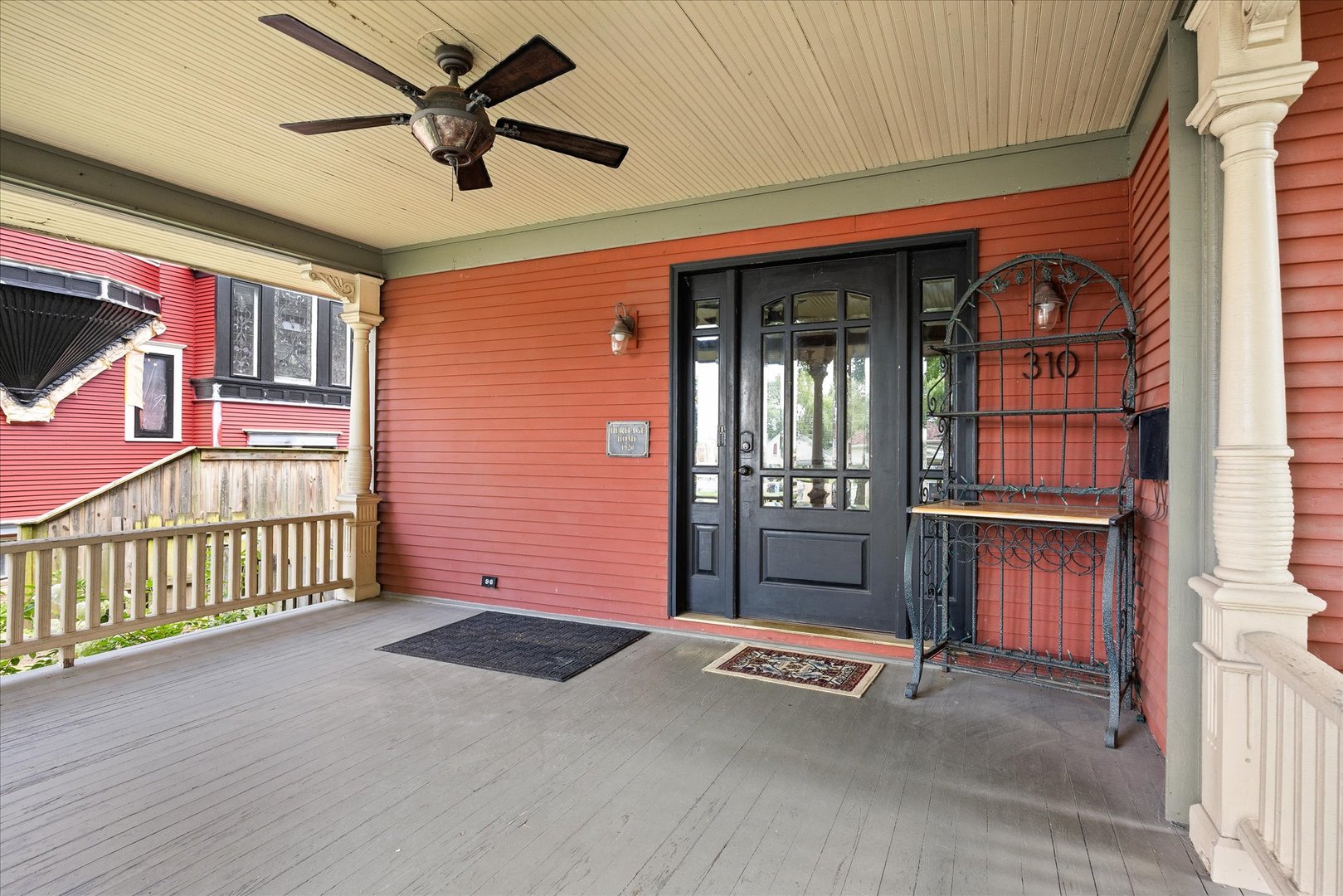 310 E Jefferson Street Property Photo 4