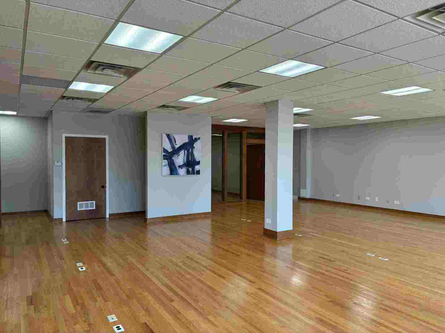 7060-62 W Higgins Avenue Property Photo 3