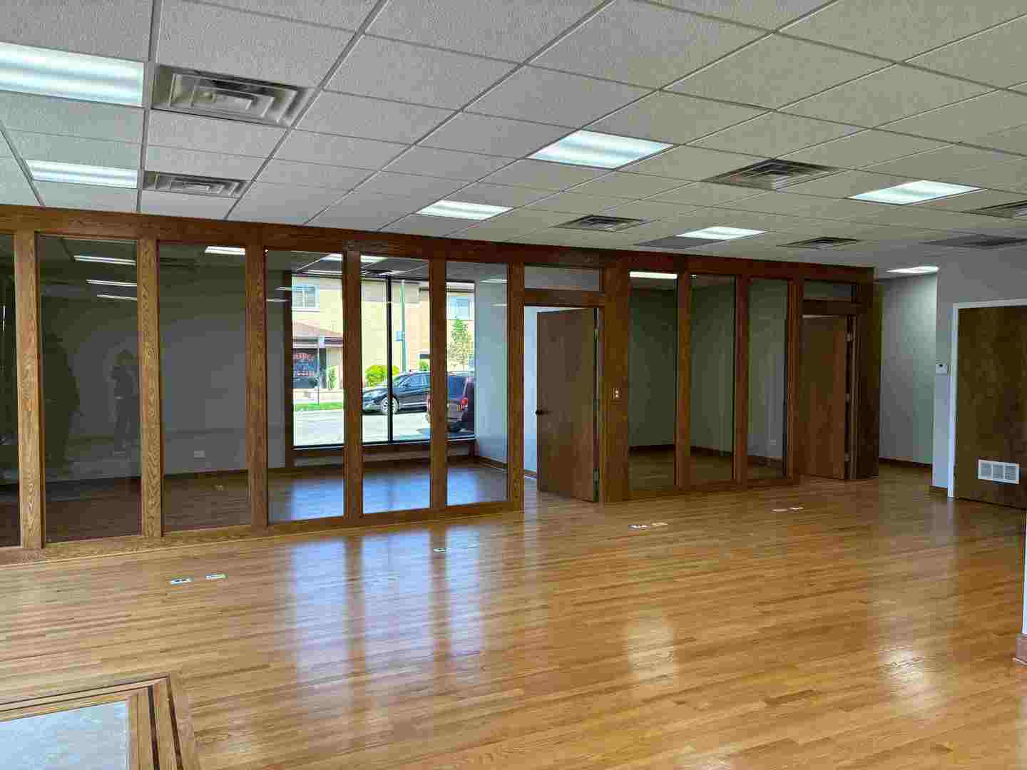 7060-62 W Higgins Avenue Property Photo 4