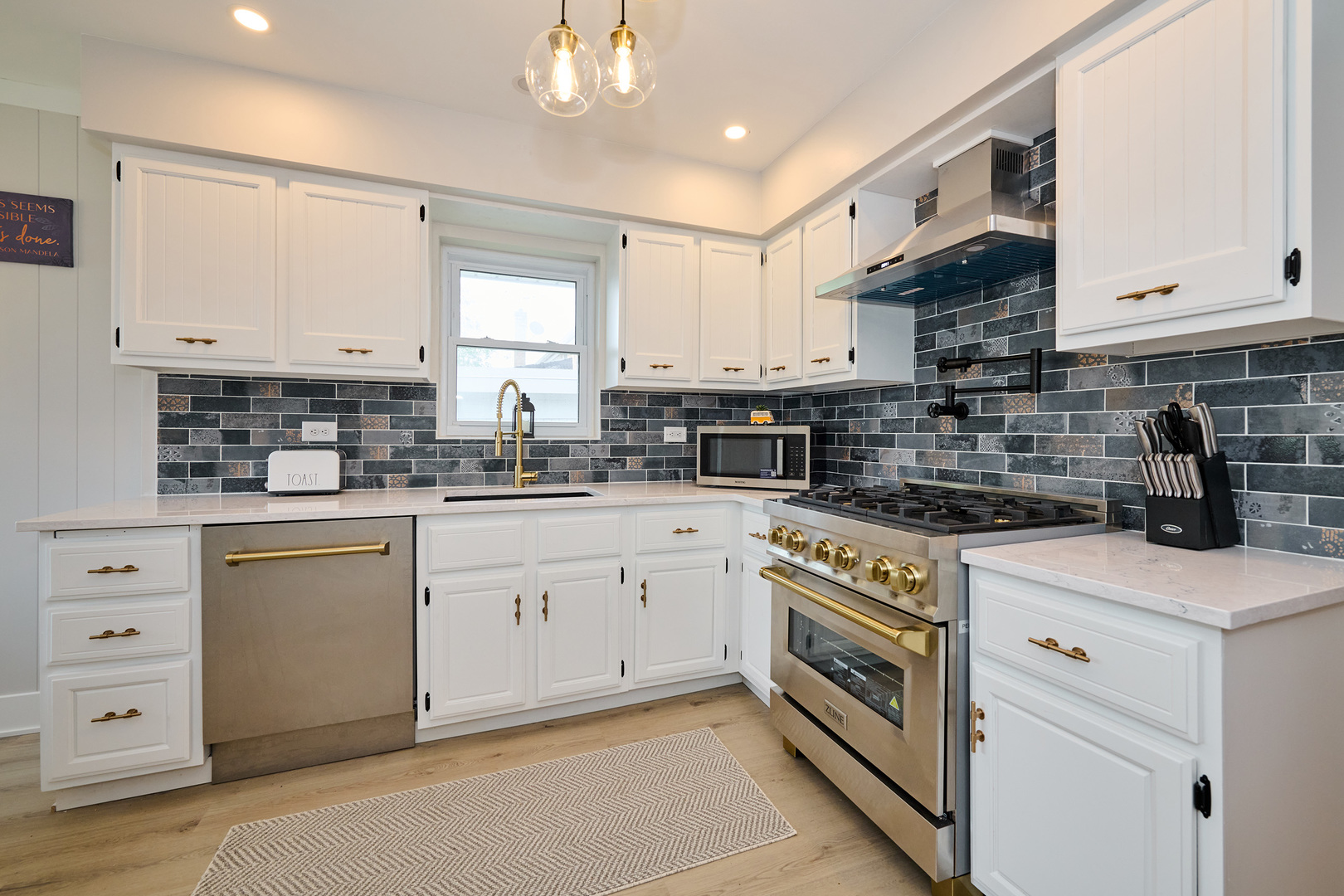 4555 Cleveland Street Property Photo 21