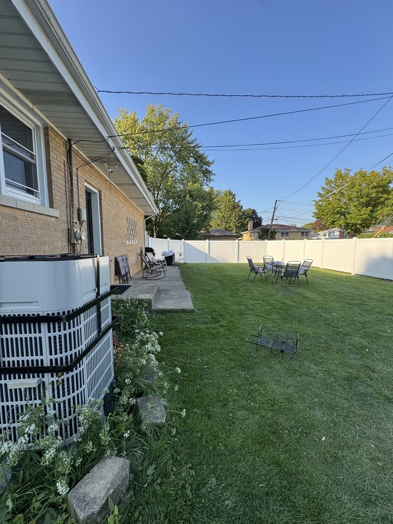 4555 Cleveland Street Property Photo 24