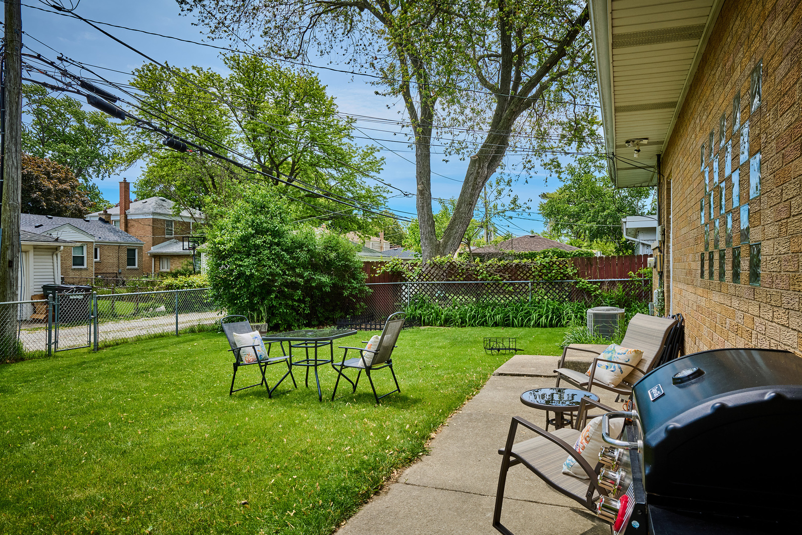 4555 Cleveland Street Property Photo 25