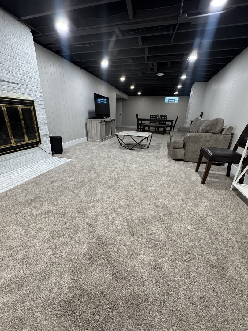 4555 Cleveland Street Property Photo 29