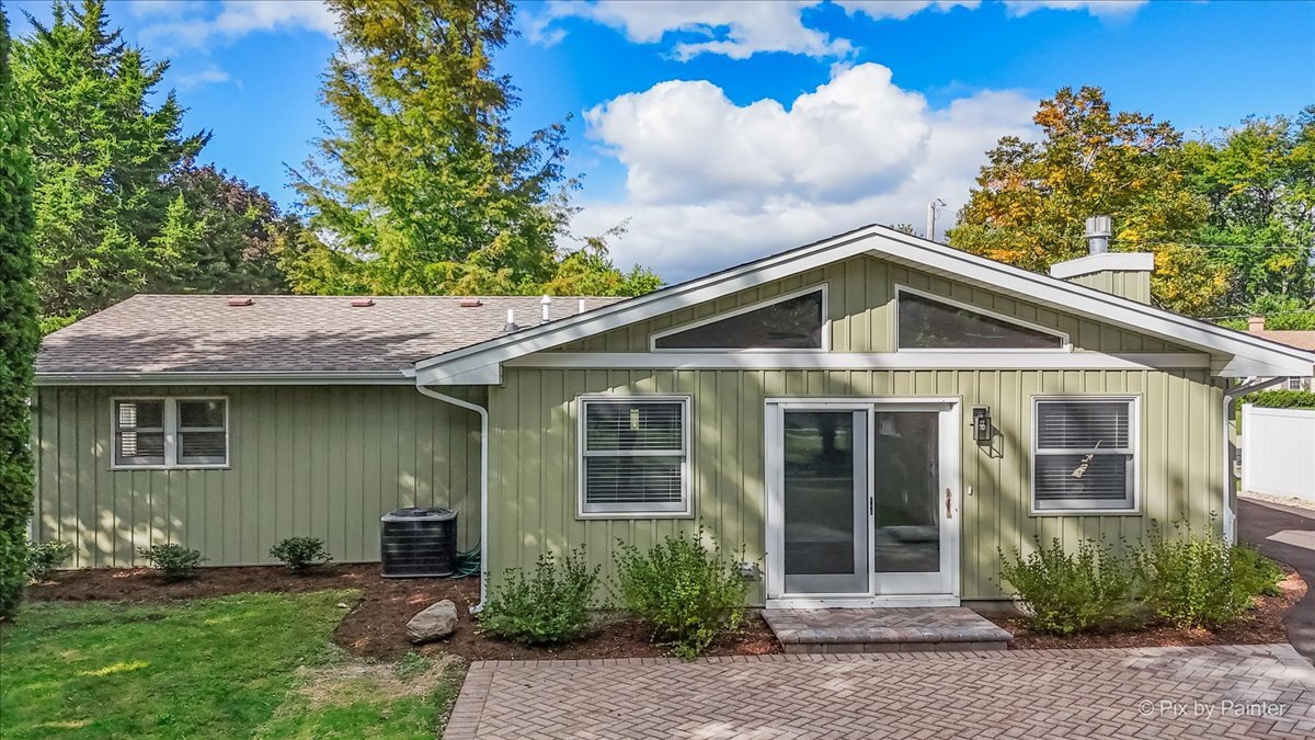 11611 Douglas Avenue Property Photo 3