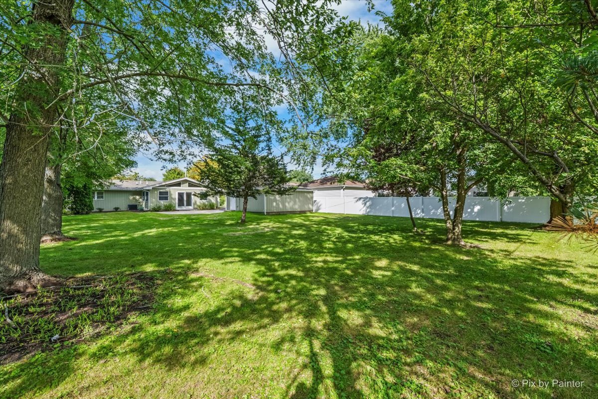 11611 Douglas Avenue Property Photo 8