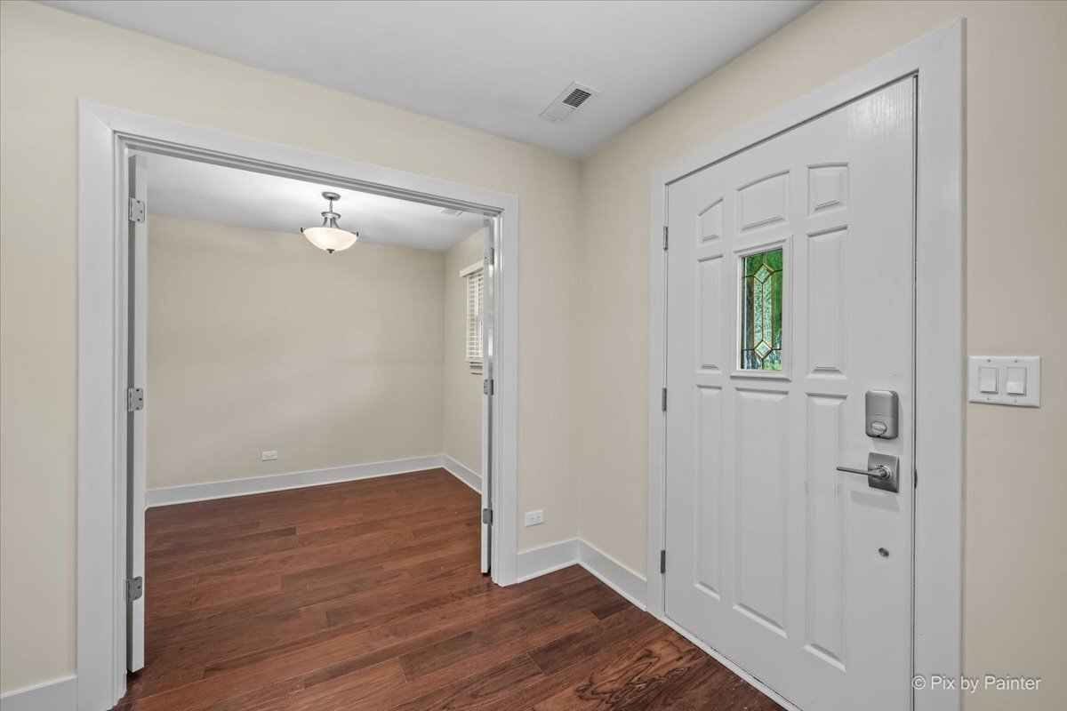 11611 Douglas Avenue Property Photo 11