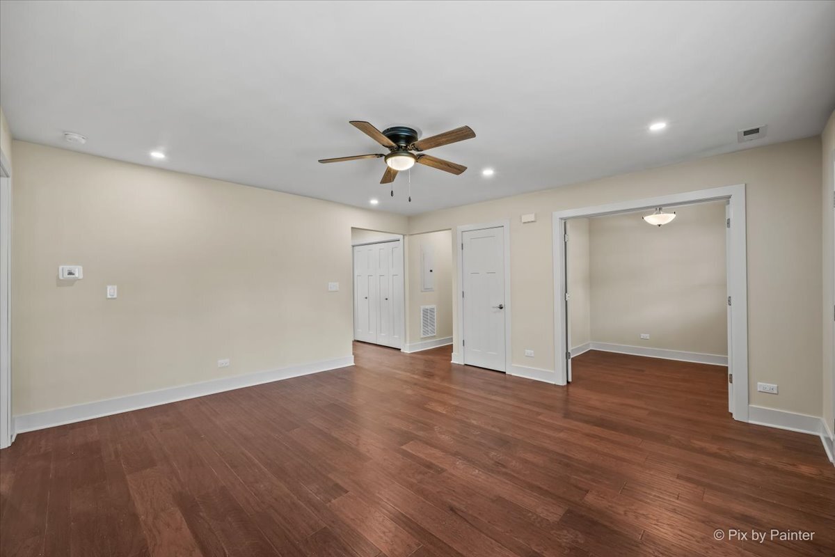 11611 Douglas Avenue Property Photo 13