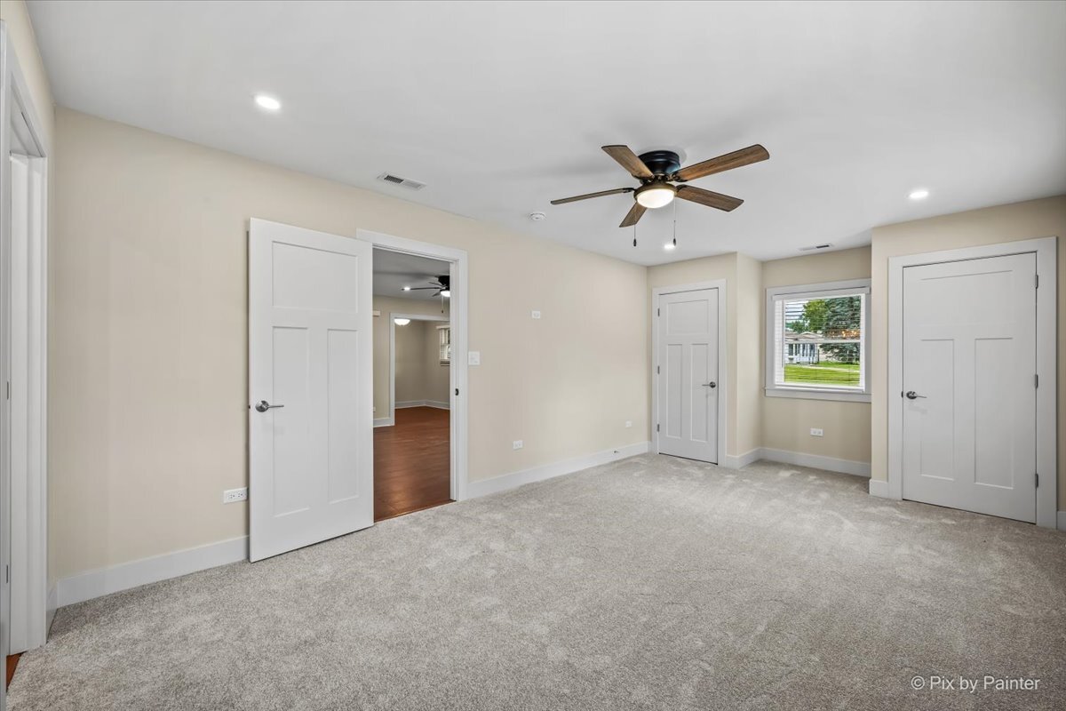 11611 Douglas Avenue Property Photo 25