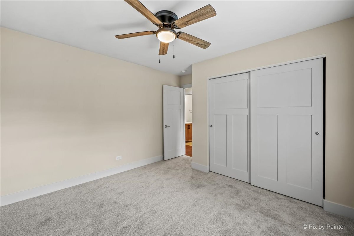 11611 Douglas Avenue Property Photo 32