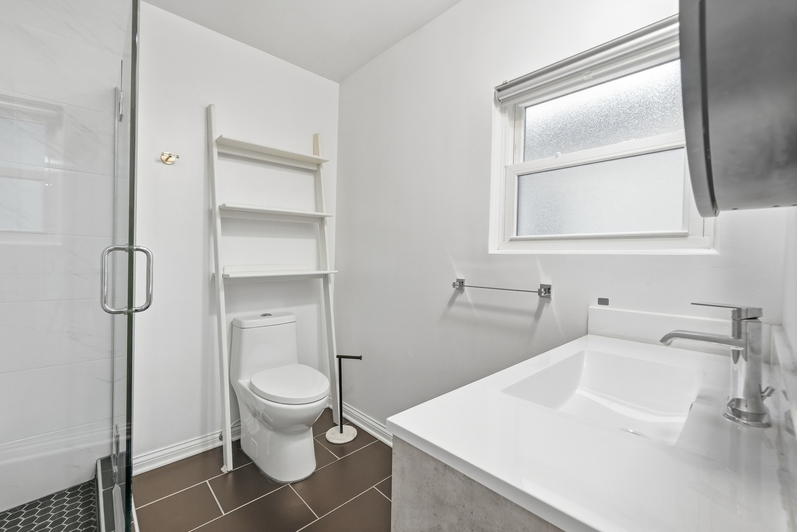 5455 N Lieb Avenue Property Photo 15