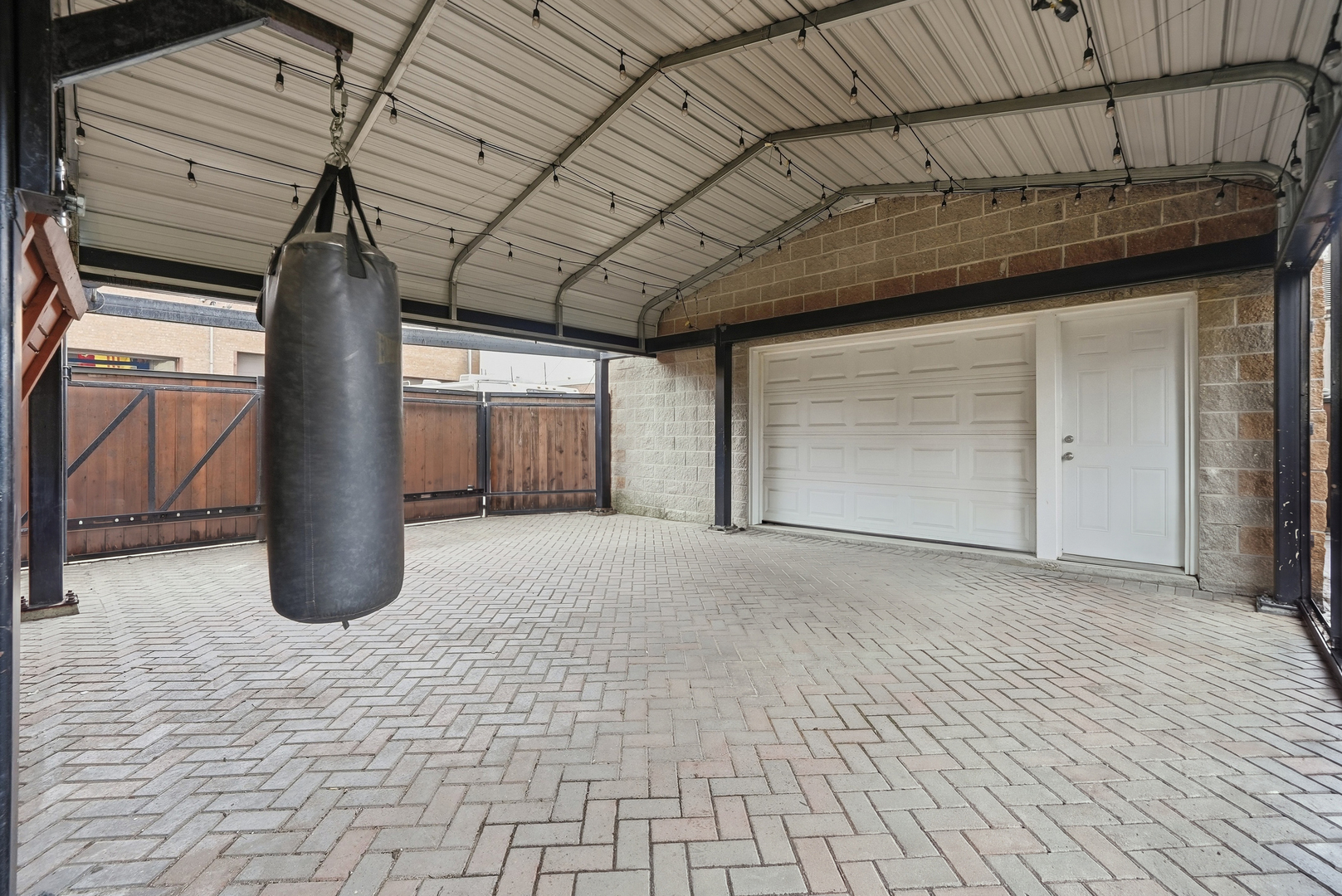 5455 N Lieb Avenue Property Photo 25