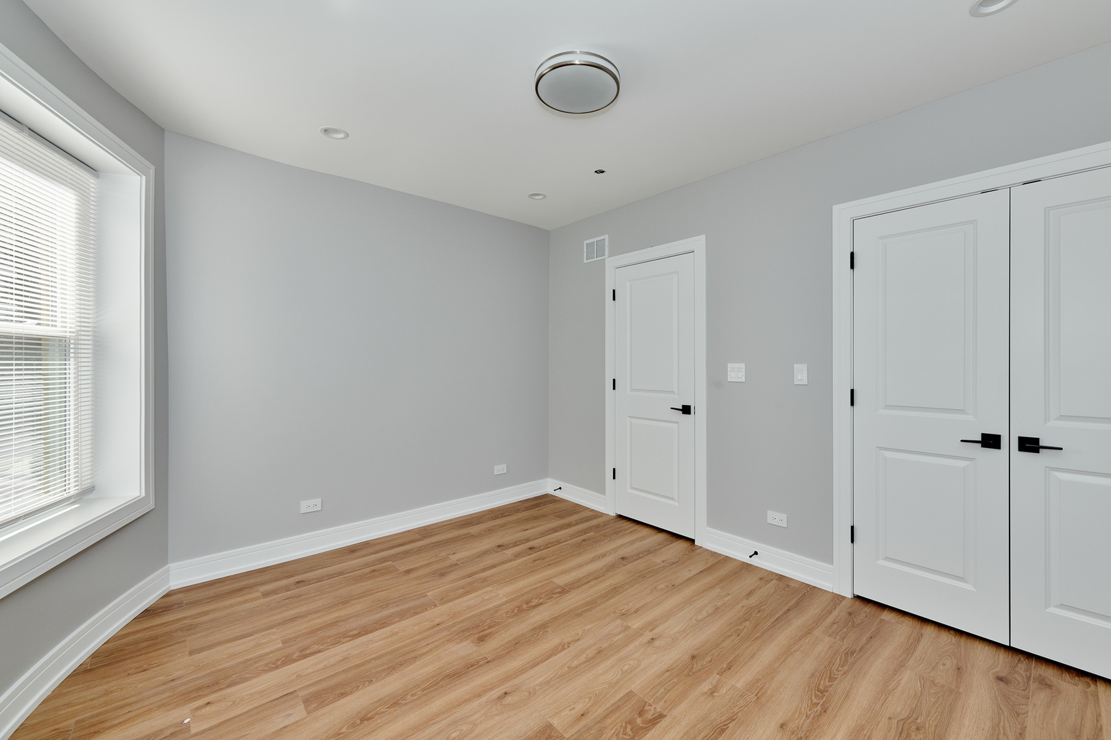 5804 N Maplewood Avenue 1 Property Photo 11