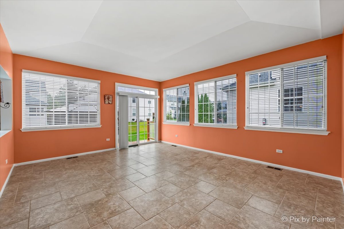 1327 Palisades Drive Property Photo 16
