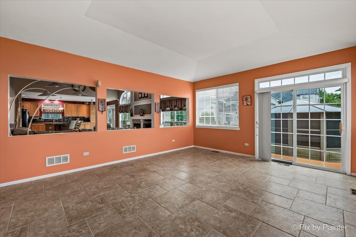 1327 Palisades Drive Property Photo 18