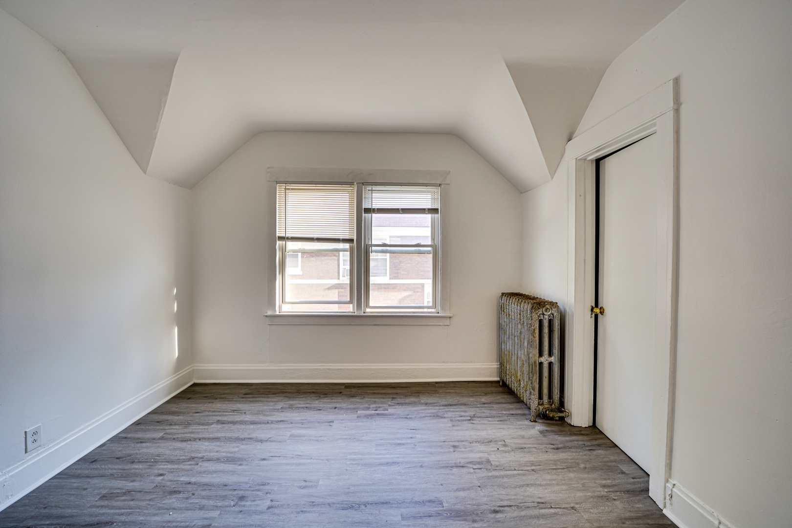 523 Grand Avenue 2 Property Photo 7
