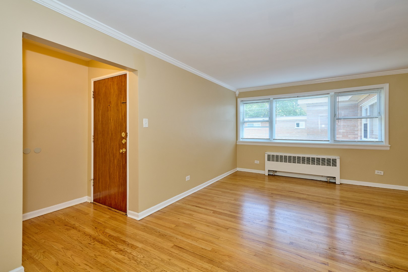 2609 W Fitch Avenue 3e Property Photo 3