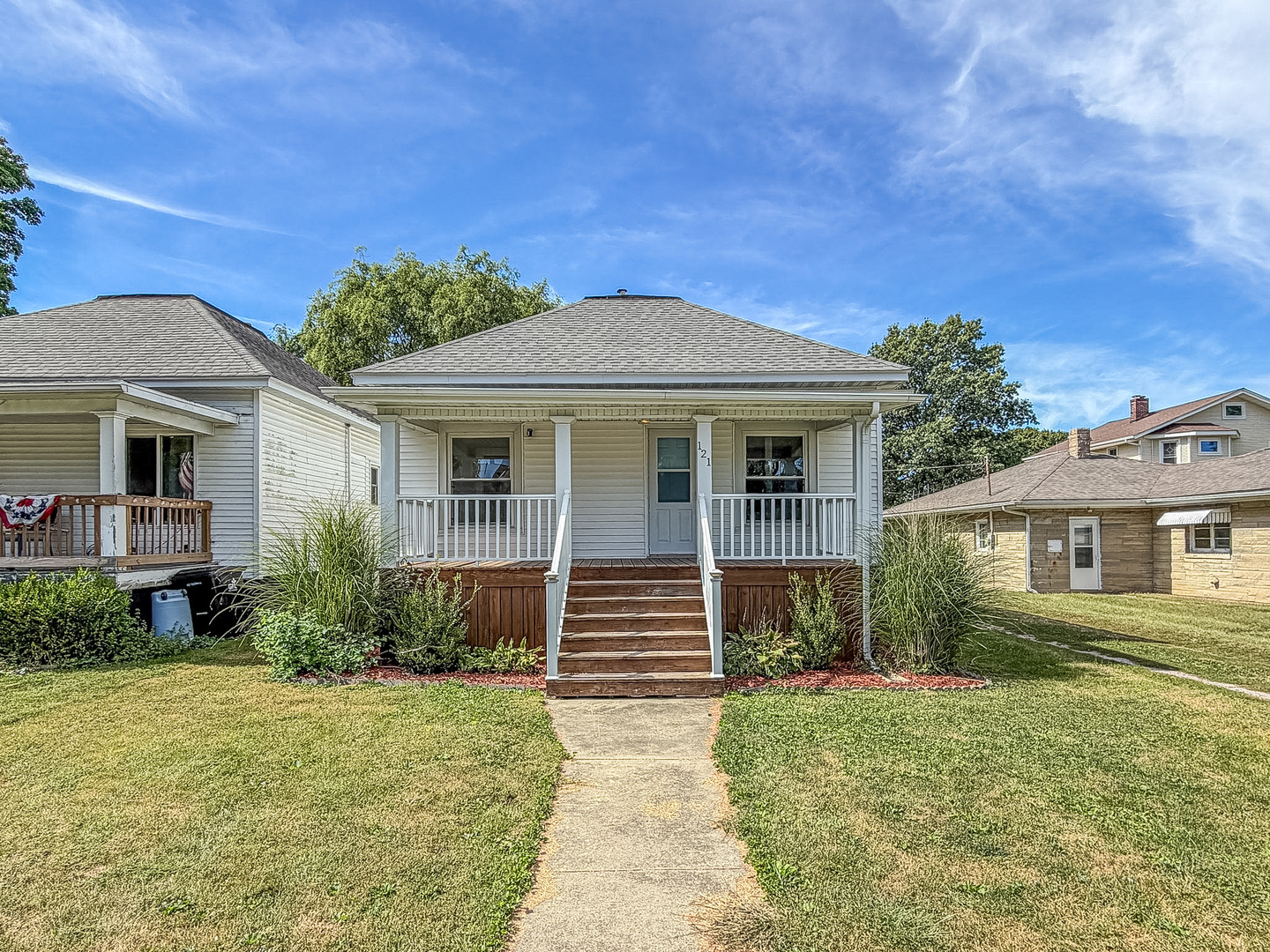 121 S High Street Property Photo 1