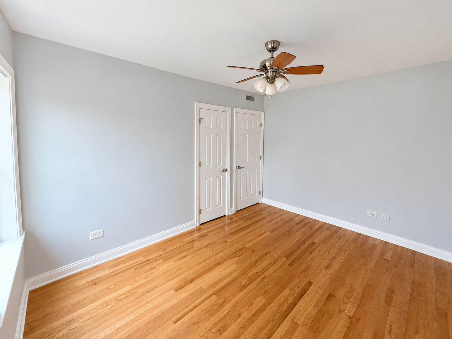 4204 N Melvina Avenue 2 Property Photo 5